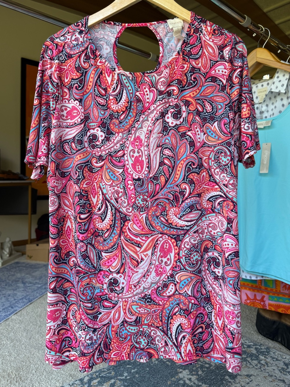 Chico's Pink\ Red hues Multicolor Paisley Keyhole Short Sleeve Tee Sz 3